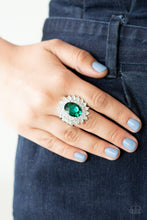 Load image into Gallery viewer, Paparazzi's Secret Garden Glow - Green ring
