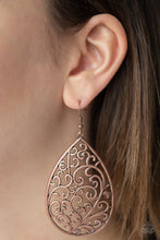 Load image into Gallery viewer, Paparazzi's Grapevine Grandeur - Copper earrings

